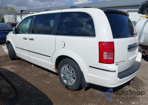 2010 Chrysler Town & Country Limited z USA, uszkodzony, nr VIN 2A4RR6DX2AR199206
